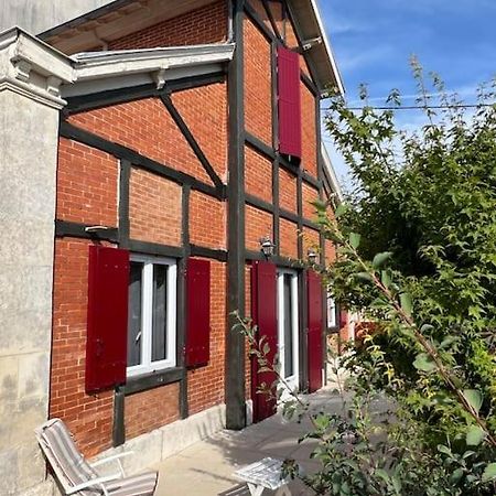 La Petite Angerienne Villa Saint-Jean-dʼAngély Eksteriør billede