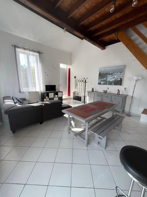 La Petite Angerienne Villa Saint-Jean-dʼAngély Eksteriør billede
